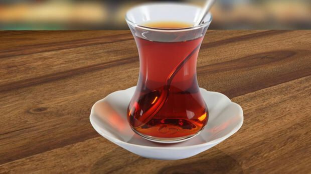Co się stanie, jeśli wypijesz 20 filiżanek herbaty dziennie?