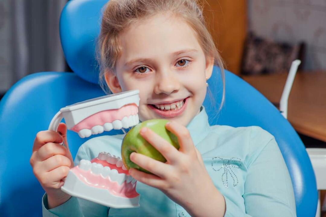 Jak powinna wyglądać opieka stomatologiczna nad dziećmi w wieku szkolnym?