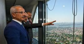 Minister Uraloğlu ogłosił: Wieża Çamlıca osiągnęła rekordową liczbę odwiedzin
