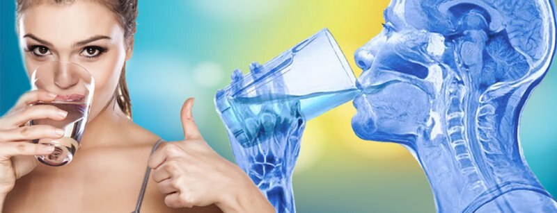 Jakie są zalety wody pitnej? Jak pić wodę, aby osłabić?