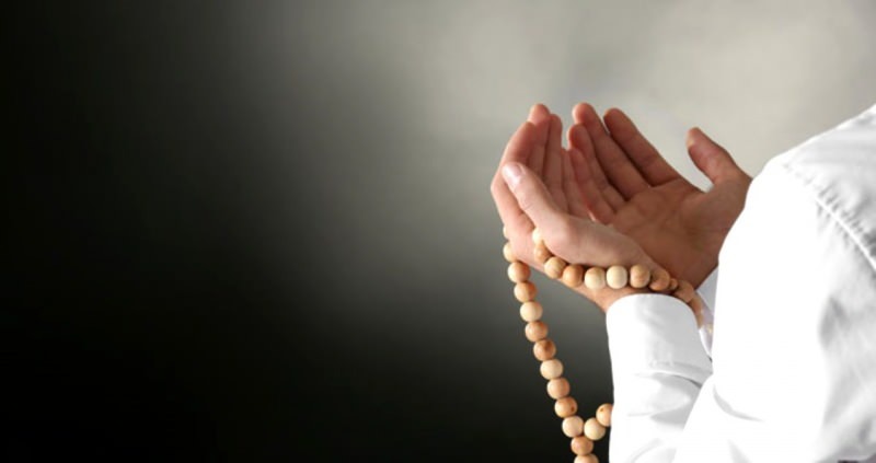 Jak odmawiać modlitwę w domu? Odprawianie modlitwy