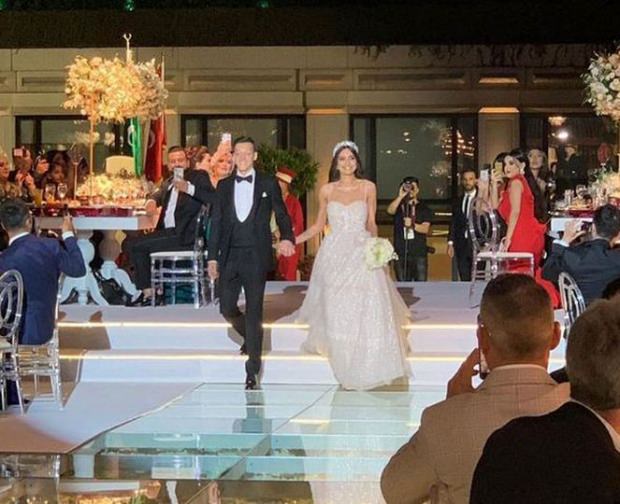 Małżeństwo Mesut Özil i pary Amine Gülşe wydawało się płodne!