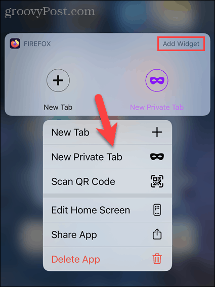 Długo naciśnij ikonę Firefoksa na iOS i wybierz Nowa karta prywatna