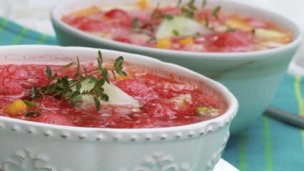 Jak zrobić pyszną zupę arbuzową?