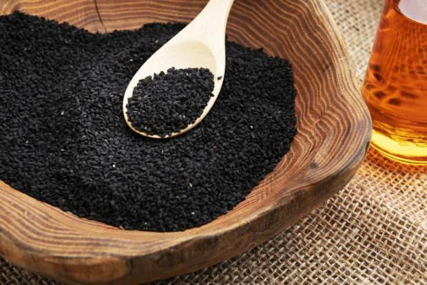Jak zrobić olej z czarnych nasion?