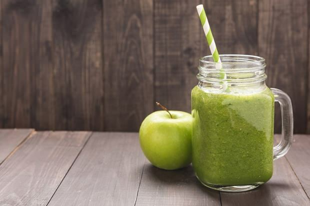 Jakie są zalety zielonych jabłek? Jeśli regularnie pijesz sok z zielonych jabłek i ogórka ...