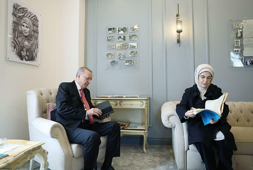 Prezydent Erdoğan i Emine Erdoğan zwiedzili Fundację Şule Yüksel Şenler