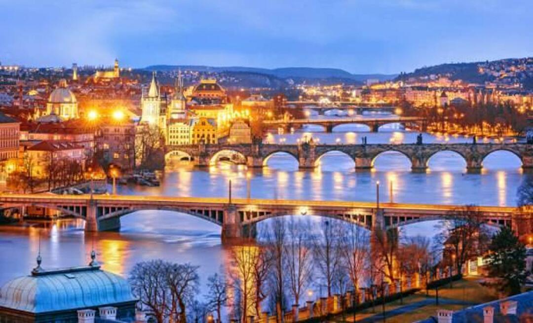 Gdzie jest Praga? Jakie miejsca warto odwiedzić w Pradze? Jak dostać się do Pragi?