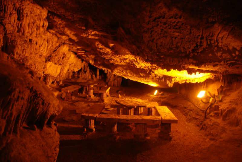 Jaskinia Fakilli