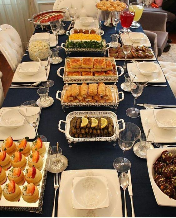 Sugestie dotyczące dekoracji stołu Iftar