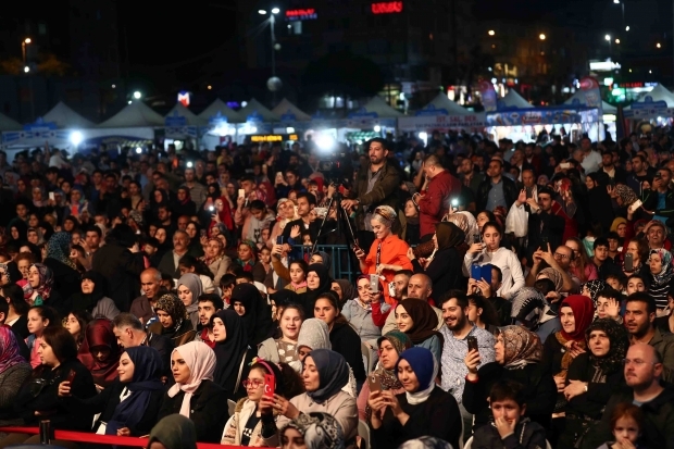 Bośniacka piosenkarka Zeyd Şoto i Eşref Ziya Terzi dali koncert!