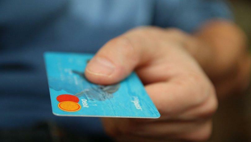 Jak ubiegać się o zwrot opłaty za kartę kredytową