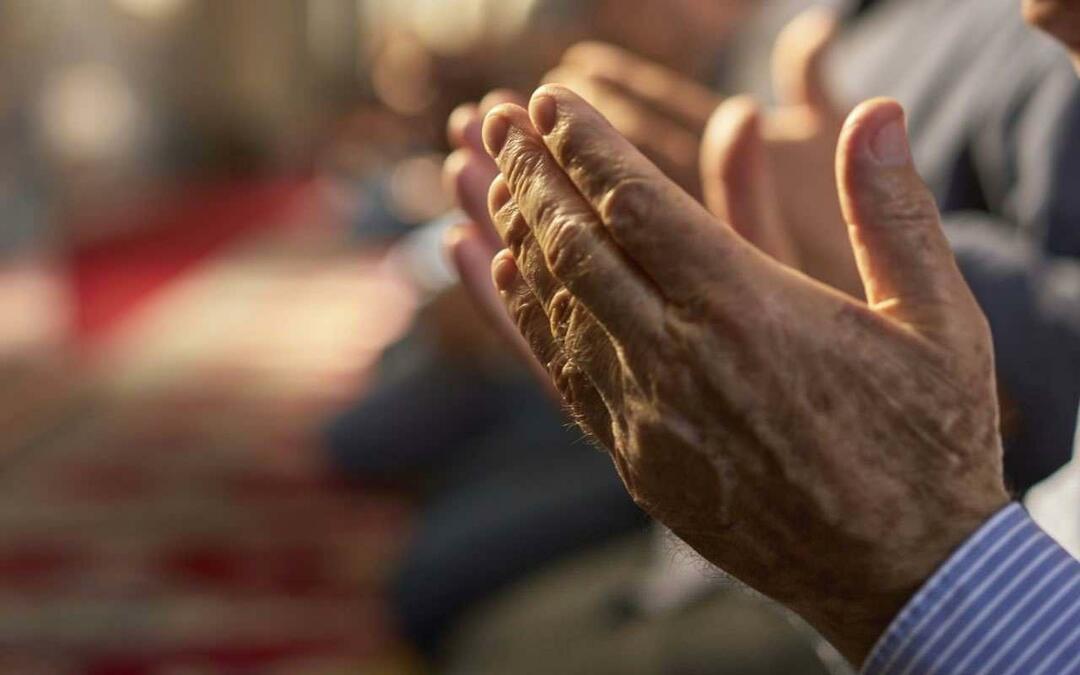 Otwarte ręce do modlitwy