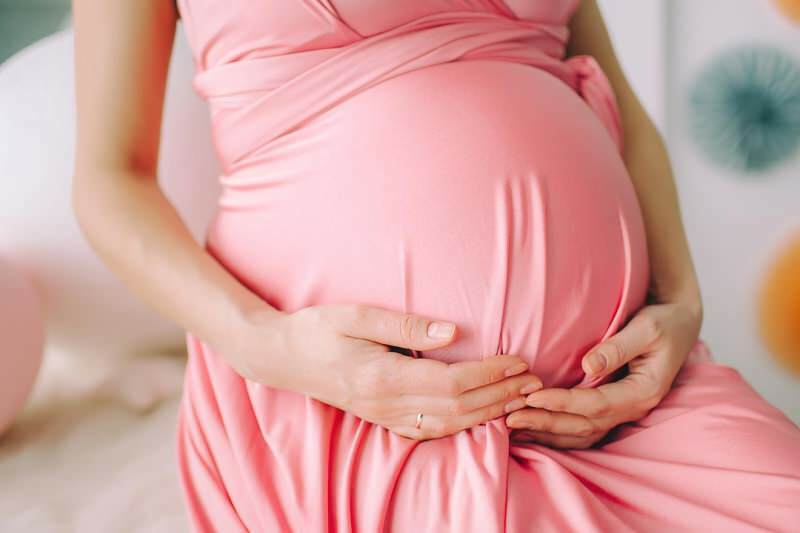 Niezawodne suplementy witaminowe podczas ciąży! Jak stosować witaminy w ciąży?