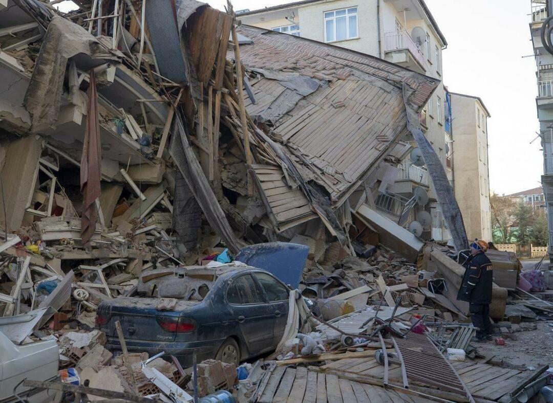 Budynek zniszczony podczas trzęsienia ziemi