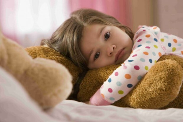 Co należy zrobić dziecku, które nie chce spać?