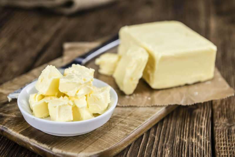 Z ilu łyżek można zrobić 125 g masła