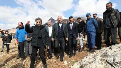 Mevlüt Çavuşoğlu odwiedził zestaw serii napadów