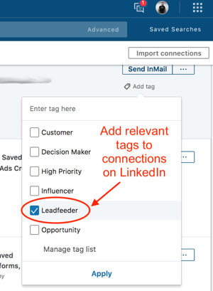Oznaczanie kontaktów w LinkedIn Sales Navigator.