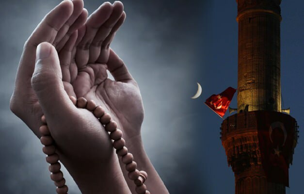 Modlitwa azan w wymowie arabskiej i tureckiej