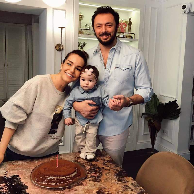 Nowe zdjęcie z córką Zeynep od piosenkarza Bengü!
