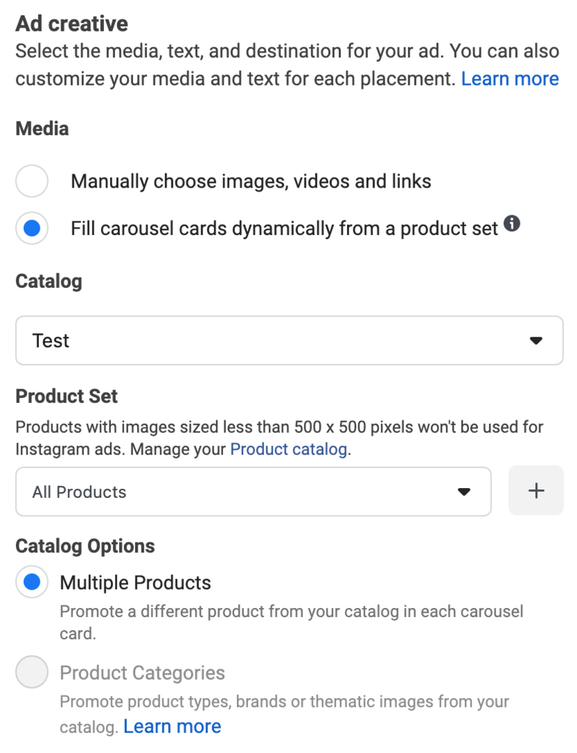 obraz dynamicznego wypełniania kart karuzeli z opcji zestawu produktów wybranej podczas konfiguracji reklamy na Facebooku