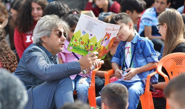 Miłośnicy książek spotkali się na placu Taksim