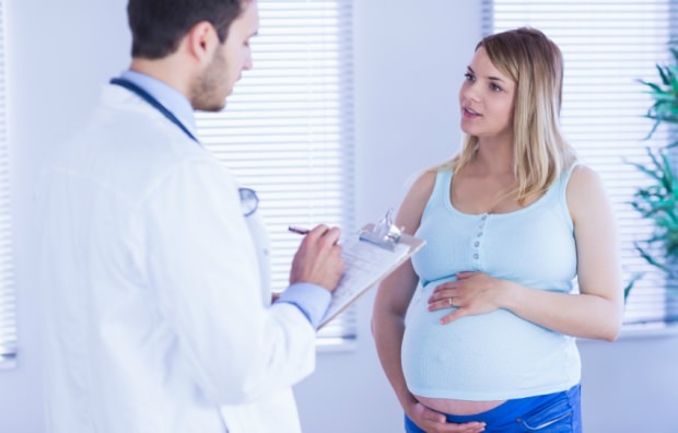 Jak należy dbać o szycie po porodzie?
