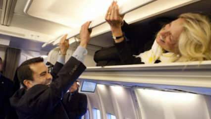 Żart z 1 kwietnia Jill Biden dla reporterów w samolocie!