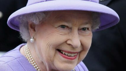 Królowa Elżbieta opuściła pałac z obawy przed wirusem koronowym! Oglądany po raz pierwszy po 72 dniach