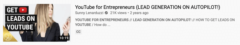przykład wideo youtube autorstwa @sunnylenarduzzi z „youtube dla przedsiębiorców (generowanie leadów na autopilocie!)” pokazujące 21 tysięcy wyświetleń w ciągu ostatnich 2 lat