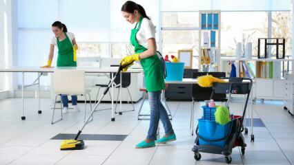 Jak wygląda najbardziej praktyczne sprzątanie biura i jak się je dezynfekuje?