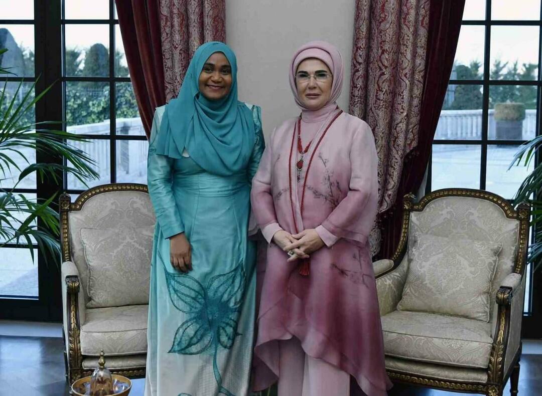 Pierwsza dama Erdoğan spotkała się z Sajidhą Mohamed, żoną prezydenta Malediwów Muizzu