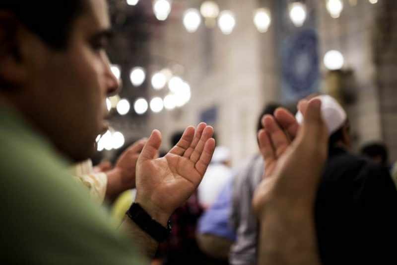 Modlitwa między Azan i Kamet! Jaka jest modlitwa przy okazji? Modlitwa do przeczytania po przeczytaniu adhan
