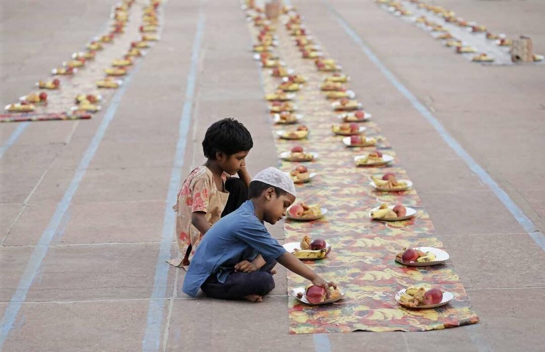 Stół iftar