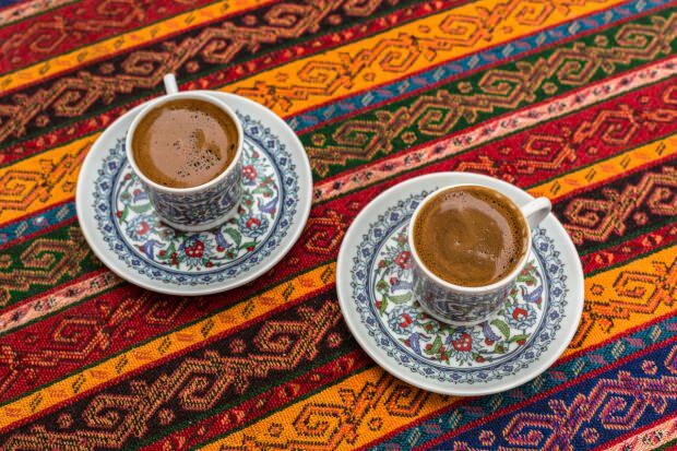 Jak uzyskać twardość w smaku kawy po turecku?
