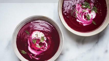 Jak zrobić zupę z czerwonych buraków? Przepis na barszcz z odrobiną smaku