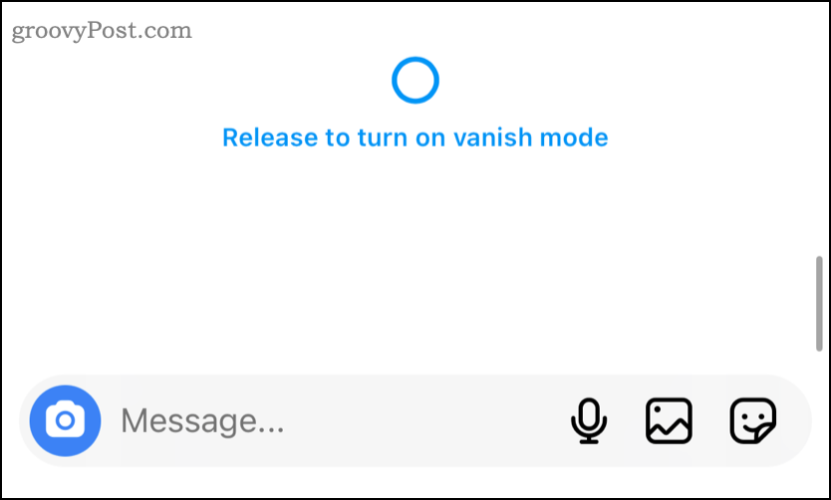 Przesuń palcem w górę na czacie, aby włączyć tryb znikania na Instagramie