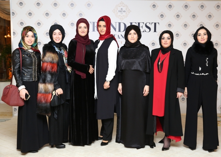 Projektanci mody damskiej dla kobiet z Aleppo