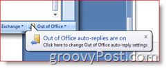 Prawy dolny róg programu Outlook 2007 — przypomnienie o włączeniu automatycznych odpowiedzi o nieobecności