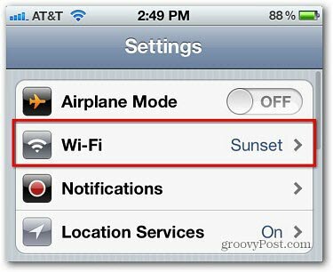 Apple iOS: Przestań denerwować powiadomienia PopUp WiFi