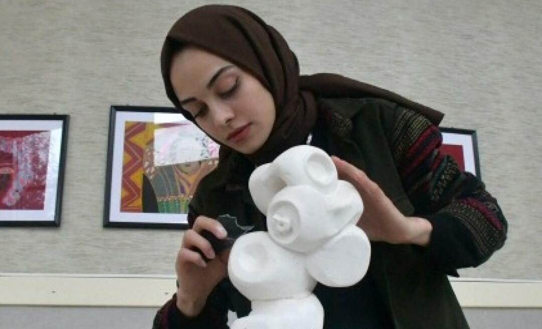 Nagroda Ministra Kultury dla Emine Erdağ, która swoją przygodę zaczynała od malarstwa, a kontynuowała rzeźbę!
