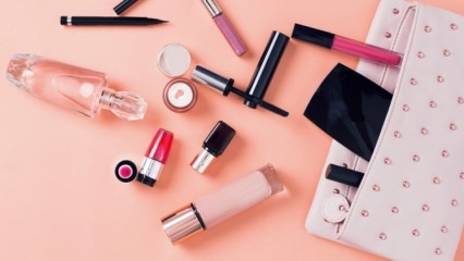 Produkty, które zawsze powinny znajdować się w torbie do makijażu
