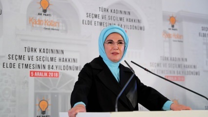 Pierwsza Dama Erdoğan uczestniczyła w Dniu Praw Kobiet