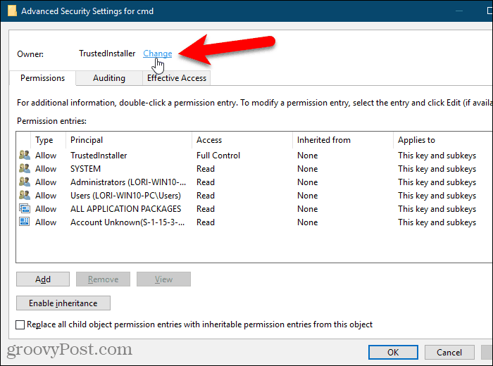 Kliknij link Zmień dla właściciela klucza w rejestrze systemu Windows