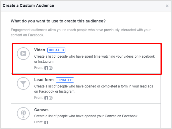 Wybierz opcję zaangażowania wideo dla niestandardowych odbiorców na Facebooku.