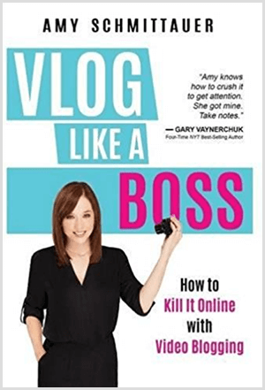 Amy Landino napisała książkę Vlog Like a Boss pod pseudonimem Amy Schmittauer. Okładka przedstawia zdjęcie Amy od pasa w górę trzymającej kamerę wideo. Tytuł pojawia się na jasnoniebieskim tle z białymi i fuksjowymi literami. Hasłem przewodnim książki jest „Jak zabić to online za pomocą blogów wideo”.