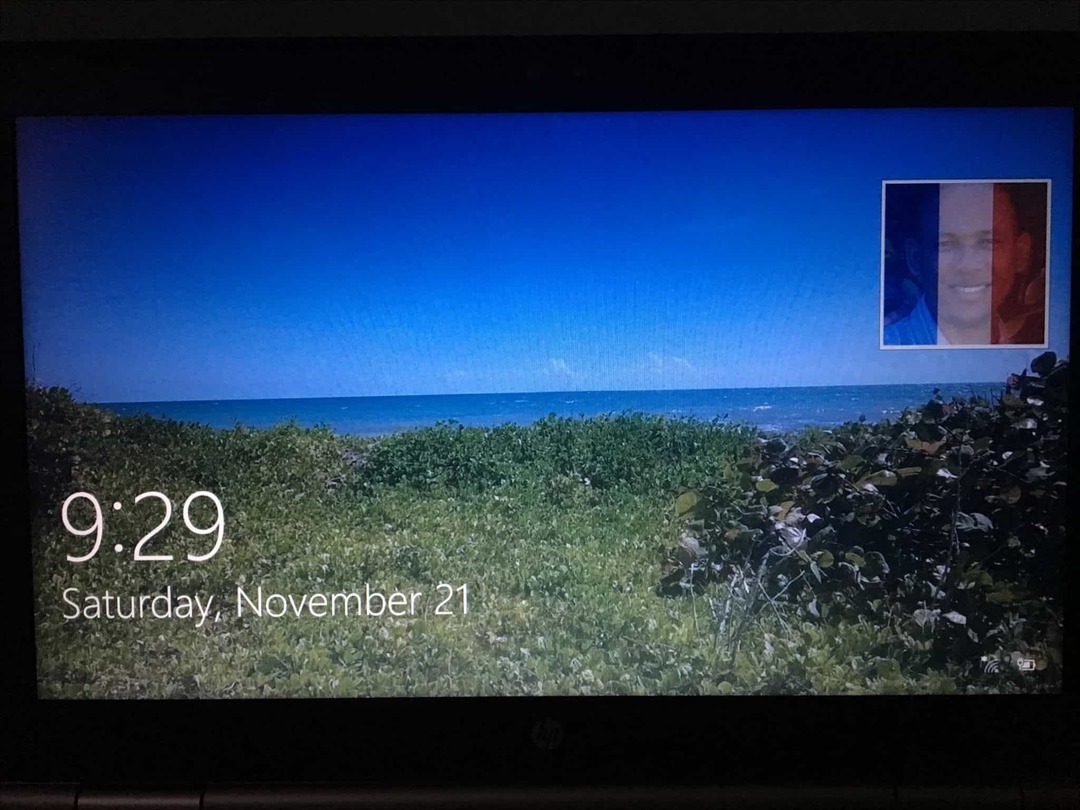 Zapobiegaj przejęciu blokady ekranu przez aplikację Windows 10 Universal