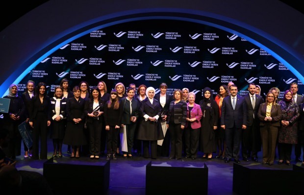Pierwsza dama Erdoğan: Dusza kobiet jest energią