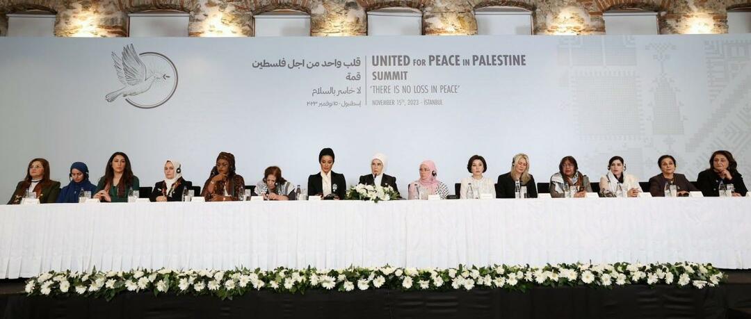Konferencja prasowa szczytu „Jednego serca dla Palestyny”.